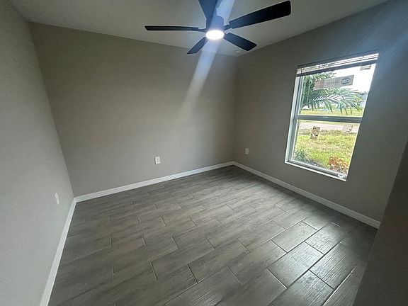 2nd image of 1017 NE 44th St