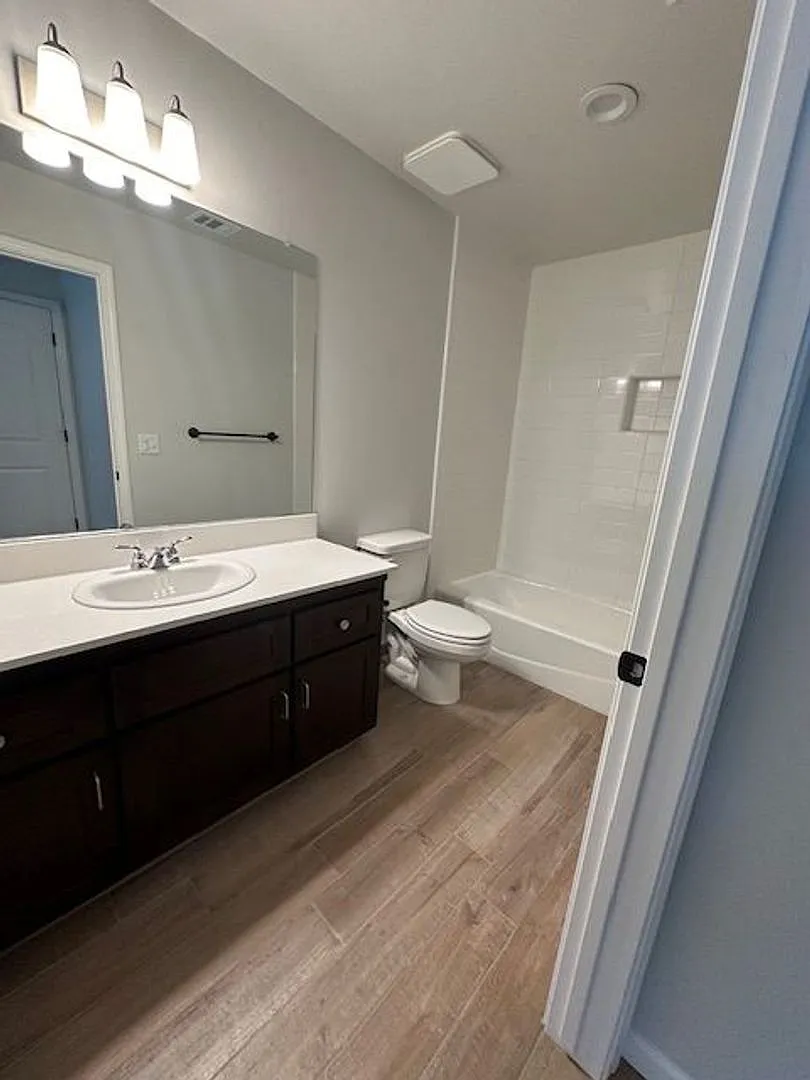 Oakmont Circle 4-Plex - Lot 2 — Photo 4