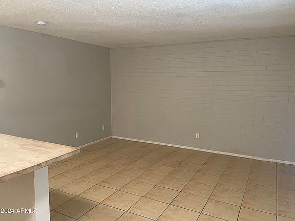 5th image of 6724 W PALMAIRE Avenue