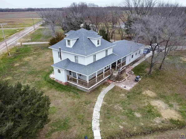 114 S Walnut St, Neosho Rapids, KS 66864