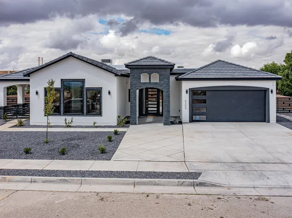 6205 Casa Blanca Dr NW, Albuquerque, NM 87120