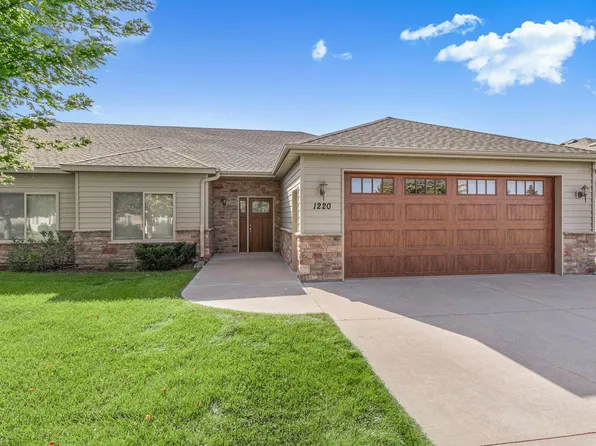 1220 Scout Dr, Sartell, MN 56377