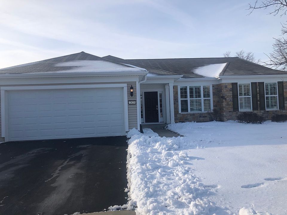1st image of 2825 Stoney Creek Dr
