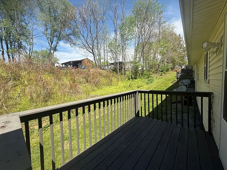 1541 Southside Rd — Photo 24