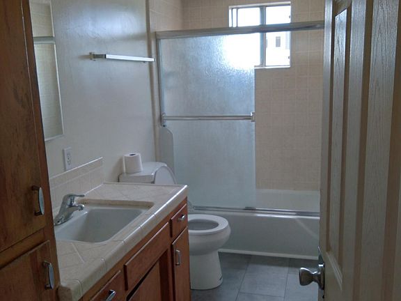 5th image of 1363 Taft St