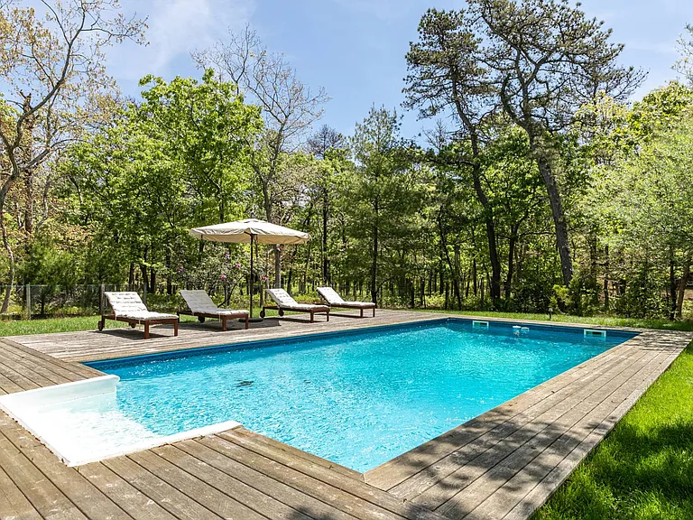 546 Wainscott Northwest Rd — Photo 23