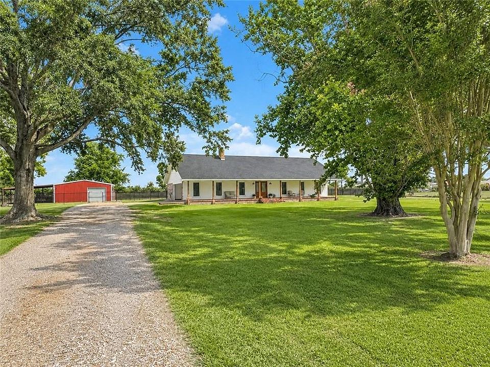 1st image of 5696 Ball Ln