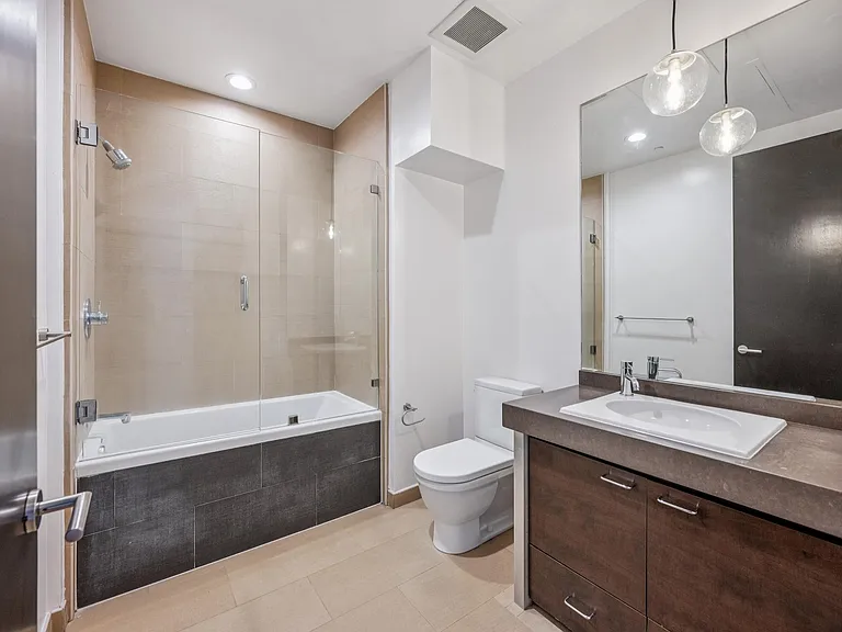 16 Jessie St #405 — Photo 44