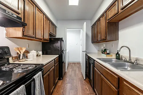 Cobblestone Grove Apartment Homes Photo 1