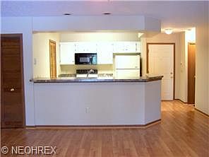5th image of 8613 Scenicview Dr #L-204