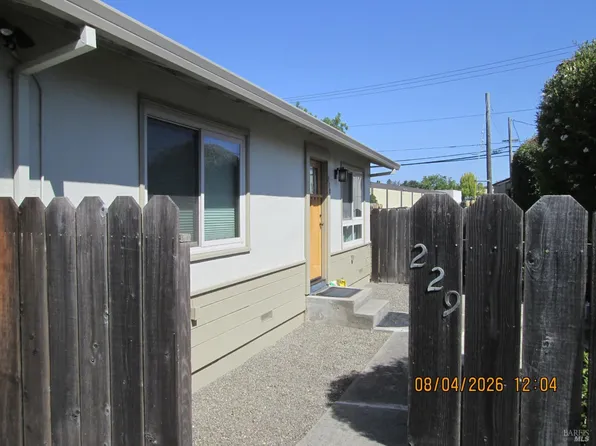 227 - 229 Decker Street, Santa Rosa, CA 95401