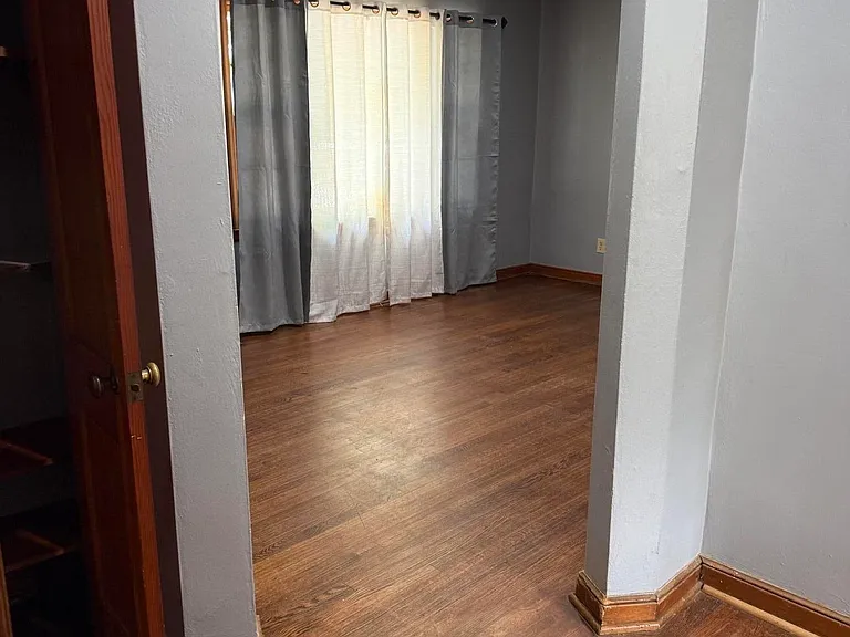 3228 Oliver Rd NE — Photo 2