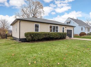 530 37th St NE, Cedar Rapids, IA 52402