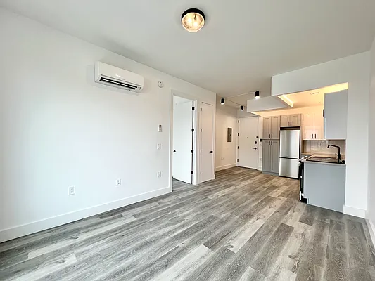 Rented by MADEHOME | media 6