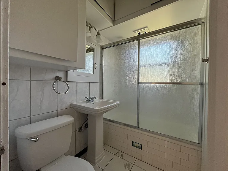 2417 N Rosa Parks Way — Photo 21