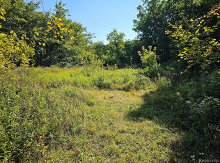 1 Marshall Rd, South Lyon, MI 48178