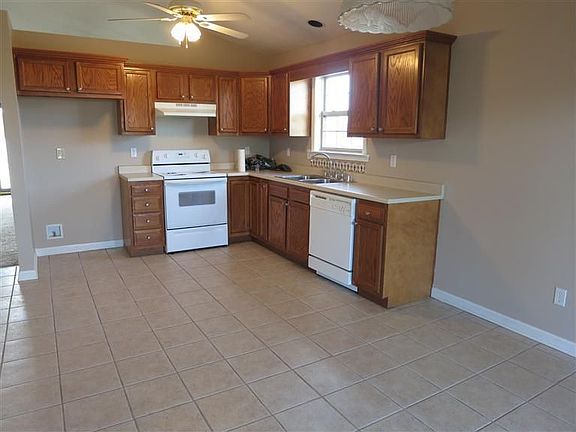 4th image of 139 Olivia Dr