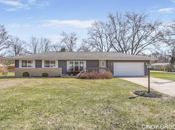 305 N 145th Ave, Holland, MI 49424
