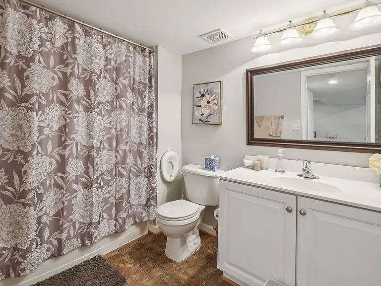 18119 Camdenhurst Dr — Photo 29