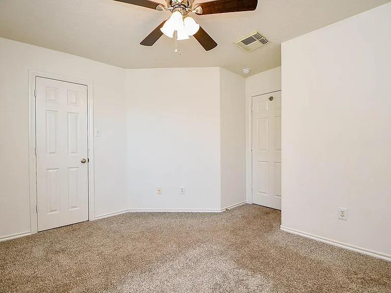 5607 Stonecloud Ln — Photo 38