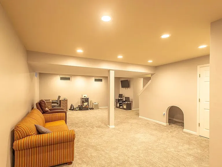 8936 Mullen Rd — Photo 27