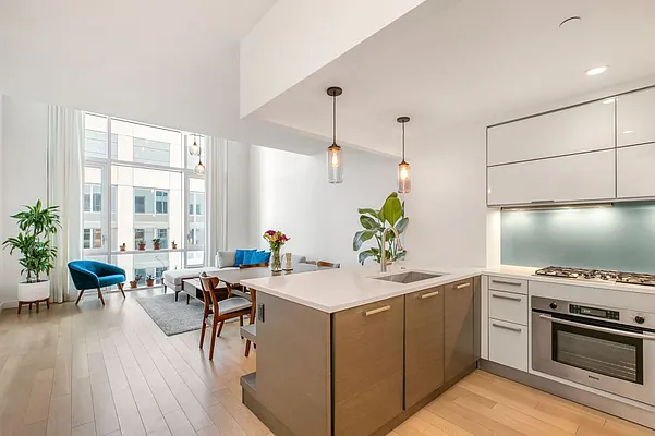 Rented by MNS | media 14