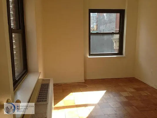 Rented by Metropolitan Property Group | media 30