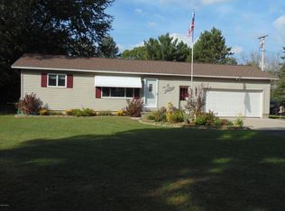 225 Eleven Mile Rd NW, Sparta, MI 49345