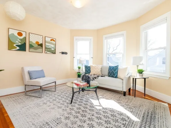 23 Wenham St #2, Jamaica Plain, MA 02130