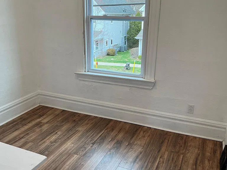 226 Bausman St — Photo 11