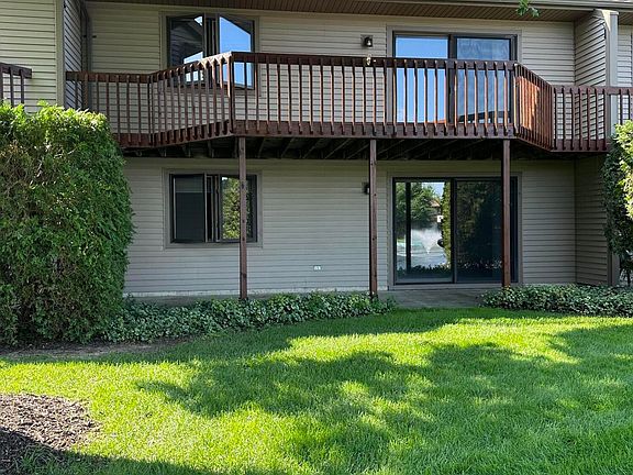 3rd image of 9059 Lakeview Ct #115