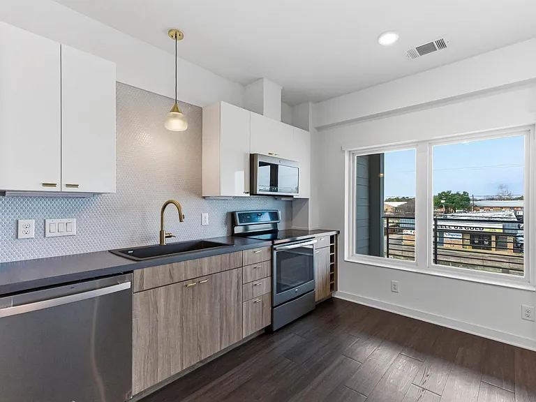 4361 S Congress Ave #309 — Photo 12