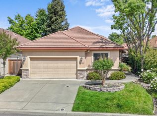 8252 Ashcrest Ln, Fair Oaks, CA 95628