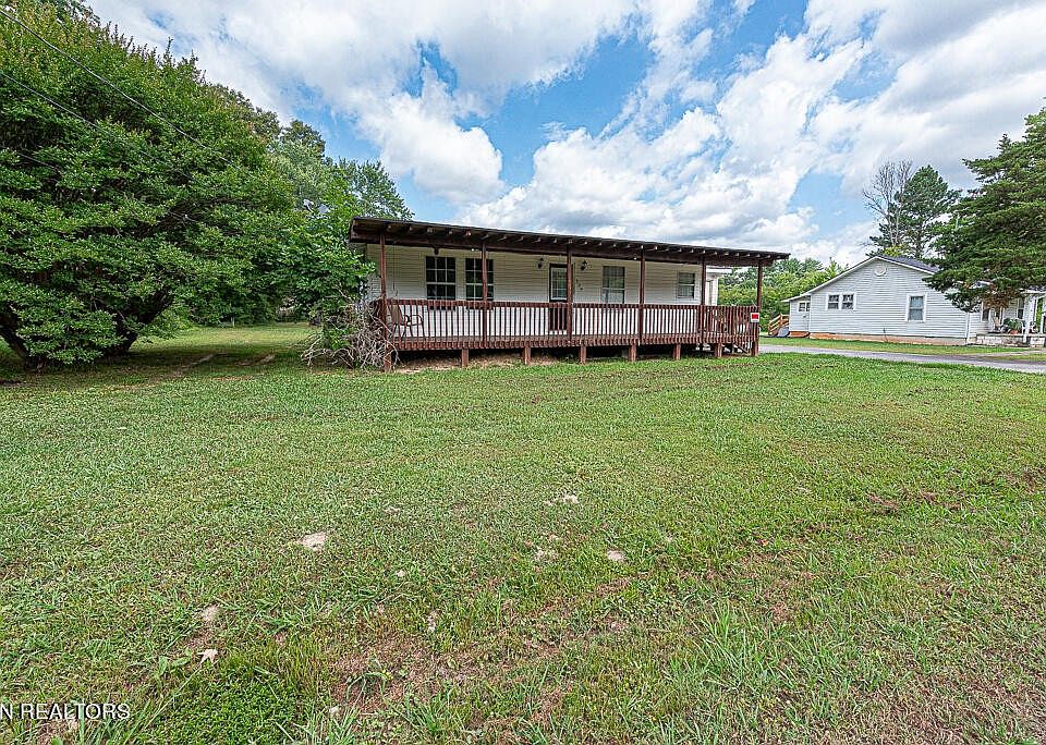 1st image of 239 Coffey Dr NE