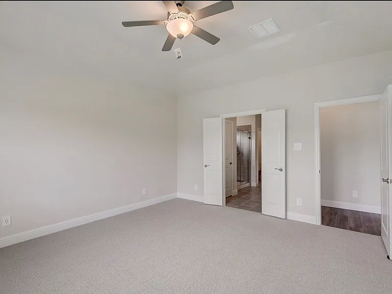 410 Stagg St — Photo 10