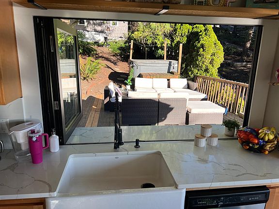 3rd image of 11557 Holmes Point Dr NE