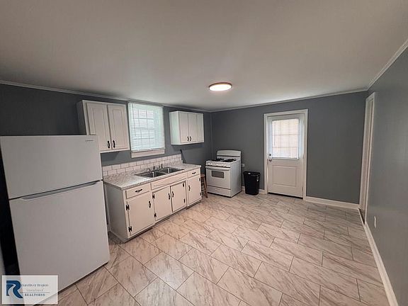 5th image of 1716 Aspen St