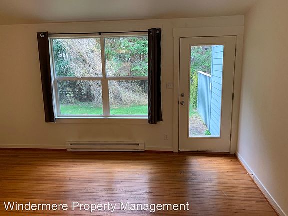 4th image of 1574 Parkview Dr NE #5