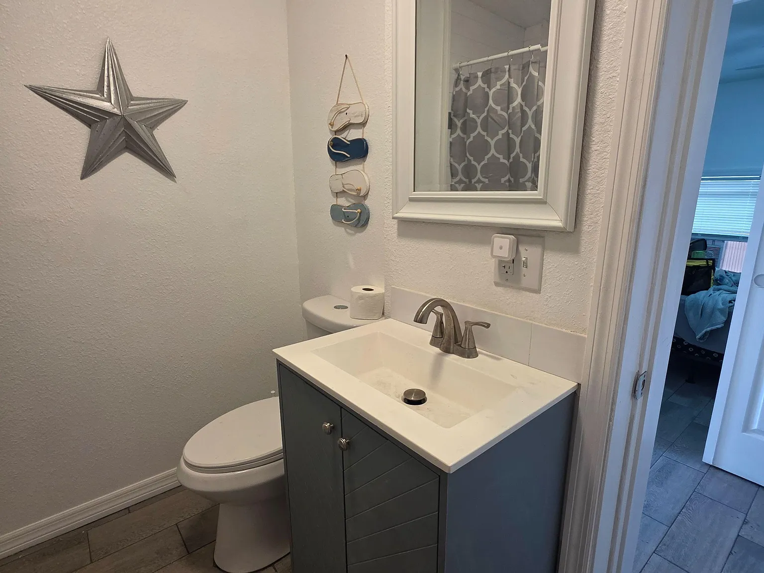 4 bed, 2.0 bath, 1600 sqft, $901 — Photo 3