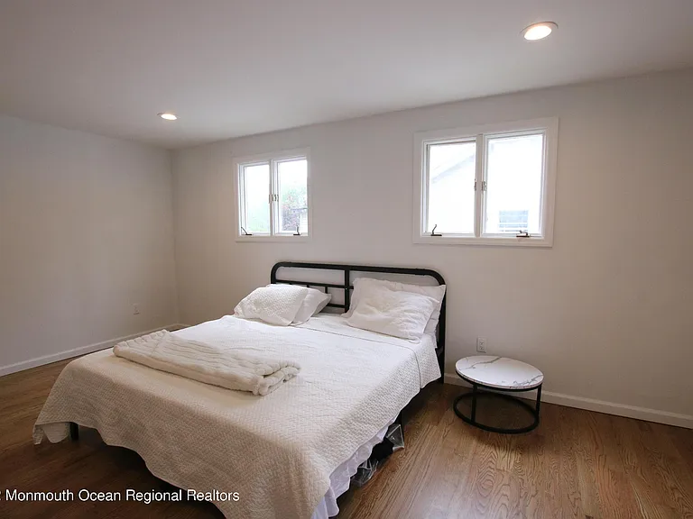 142 Delaware Ave — Photo 5