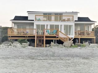 1017 E Arctic Ave, Folly Beach, SC 29439