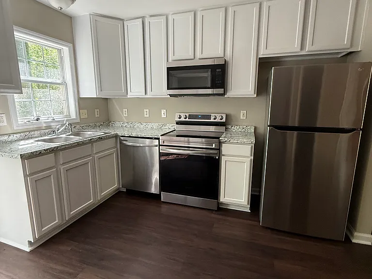 5121 Vann St #5121 — Photo 6