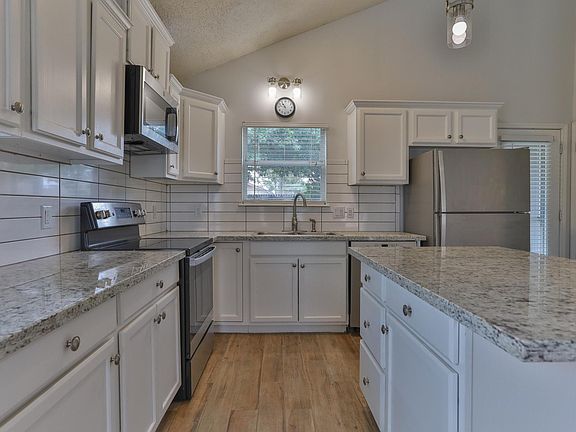 Kitchen with clean granite countertops, 6127 8th Drive