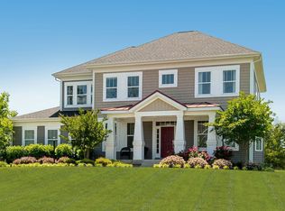 38 Lackawanna Ln, Falling Waters, WV 25419