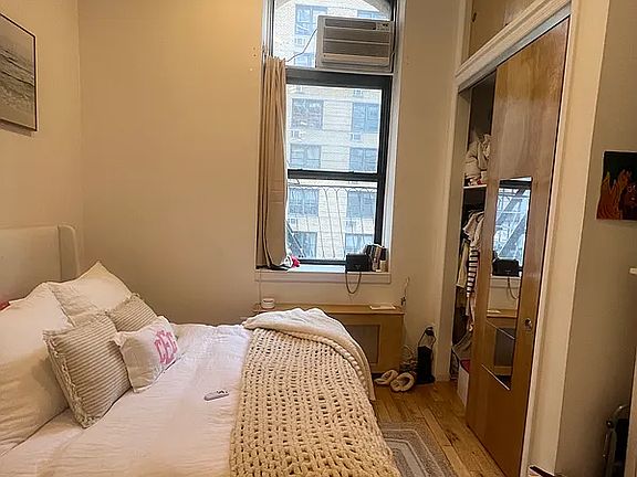 5th image of 117 E 11th St #2D