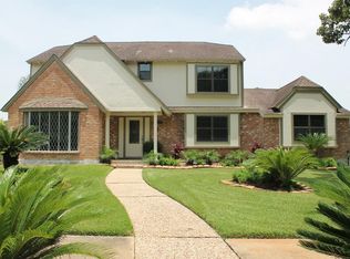 4203 Meadowbank Dr, Seabrook, TX 77586