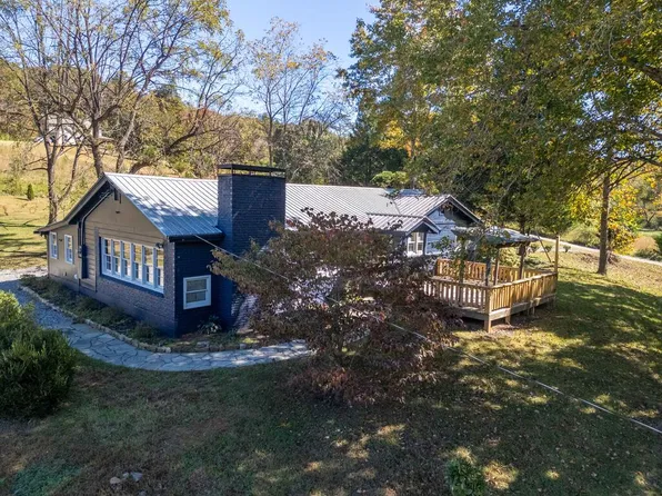 1480 Old Settlement Rd, Sylva, NC 28779