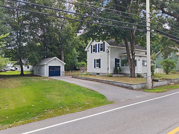 2nd image of 10 Pine St