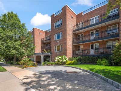 25 Chapel Place #2L, Great Neck, NY, 11021
