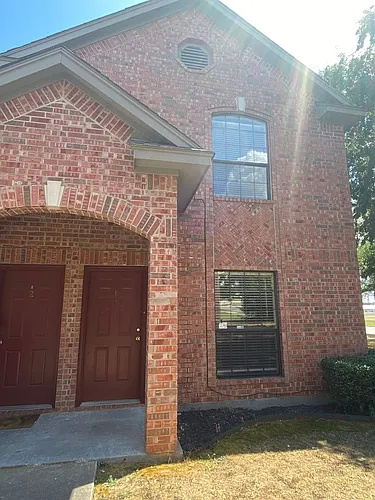 2204 N Carroll Blvd #1 Photo 1